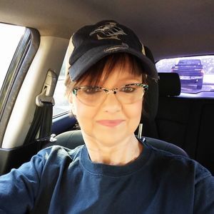 Meet your Posher, Annette