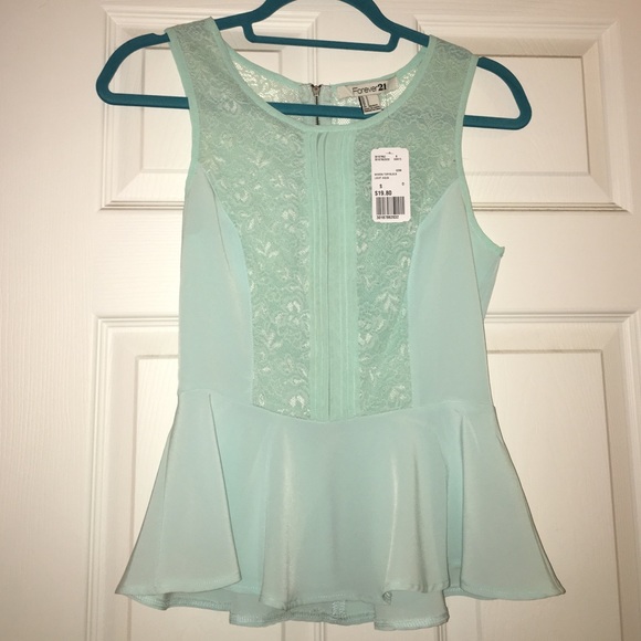 Forever 21 blouse - never worn w tags