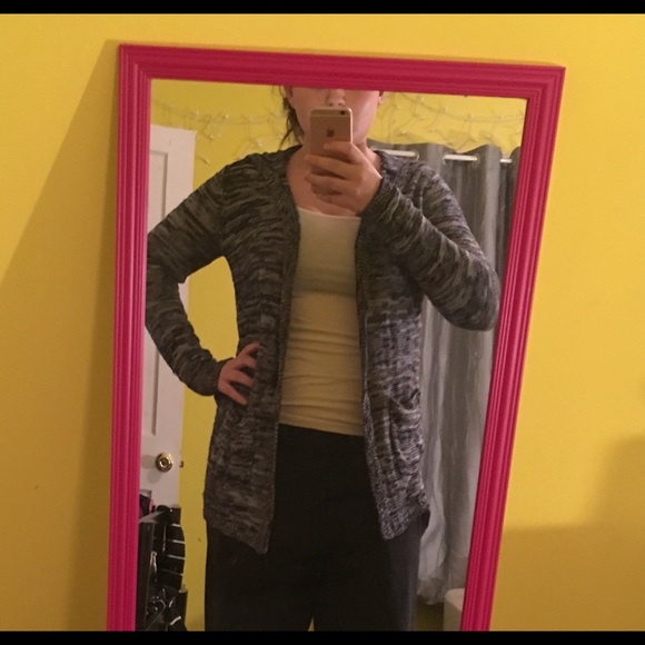 Hooded Cardigan - Picture 4 of 4