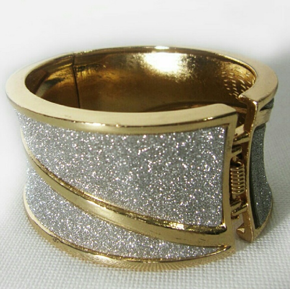 SALE! FINAL! NWT Gold Cuff Bracelet - Picture 2 of 2