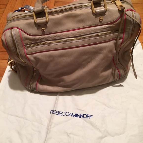 Rebecca Minkoff Bags - Rebecca minkoff large MAB Rebecca Minkoff Bags - Rebecca minkoff large MAB
