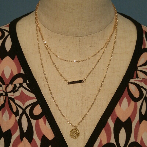 Three Layers Charm Gold Necklace - Picture 2 of 4