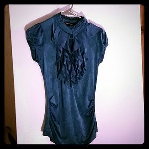 Beautiful Keyhole Top