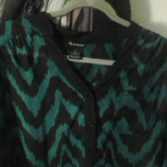 Sheer blouse - Picture 2 of 3