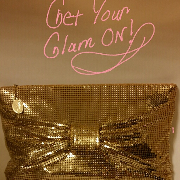 S~O~L~D Whiting and Davis Cosmetic Bag  S~O~L~D~