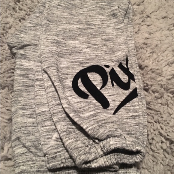 Vs pink heather gray jogging pants