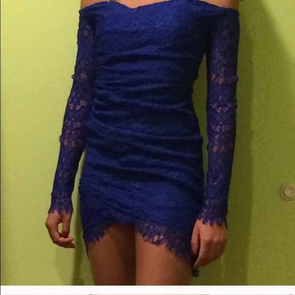 Dress - Picture 1 of 2