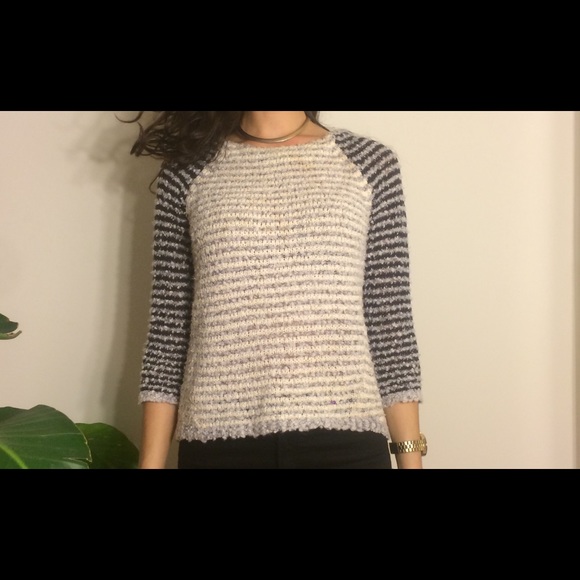 Cozy and cute striped Loft 3/4 sleeve sweater