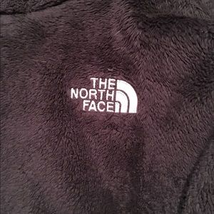 medium black north face