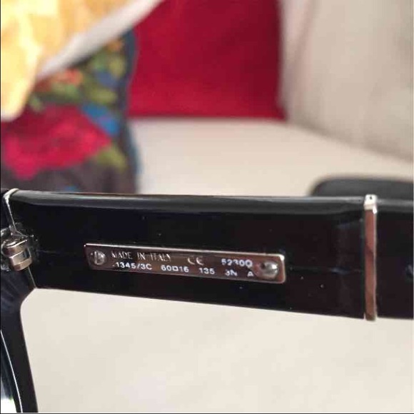 🚫SOLD🚫Chanel Signature sunglasses - Picture 4 of 4