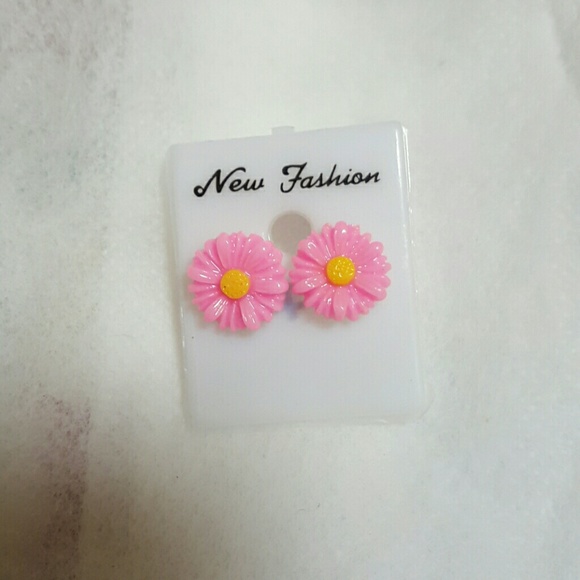 Daisy earrings
