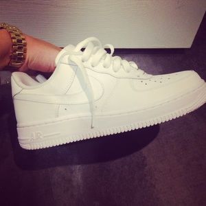 Only worn once.. Like brand new!