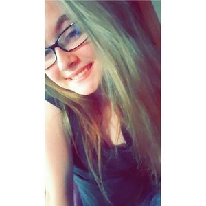 Meet your Posher, Kaitlyn