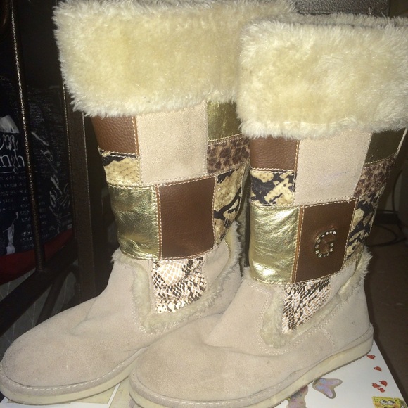 🚫🚫 SOLD 🚫🚫 GUESS™ Harmonie/Beige Boots - Picture 2 of 4