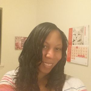 Meet your Posher, Alexis