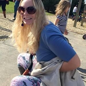 Meet your Posher, Dana