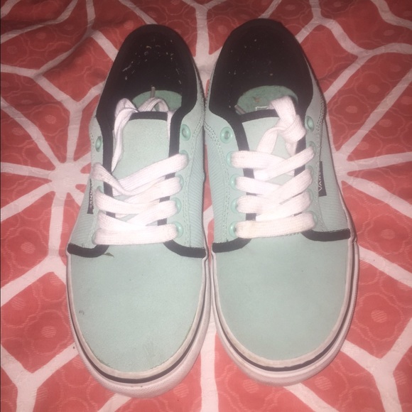 Vans - Picture 3 of 3