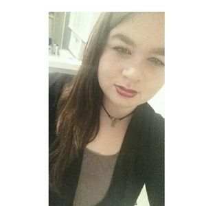 Meet your Posher, Shana