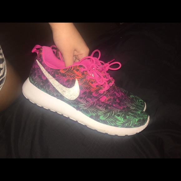Nike women's roshe run