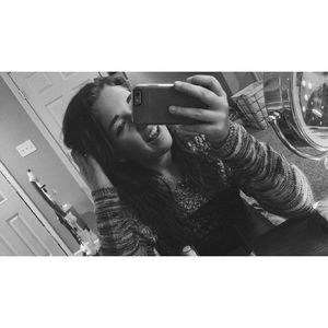 Meet your Posher, Lexi