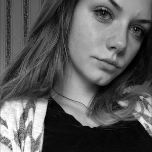 Meet your Posher, Lacey