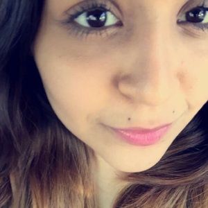 Meet your Posher, Nora