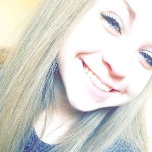 Meet your Posher, Makayla