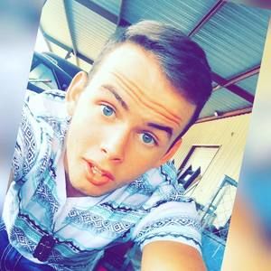 Meet your Posher, Ethan