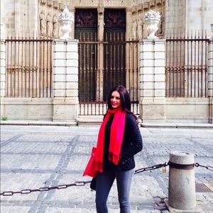 Meet your Posher, Lauren