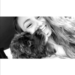 Meet your Posher, Emily