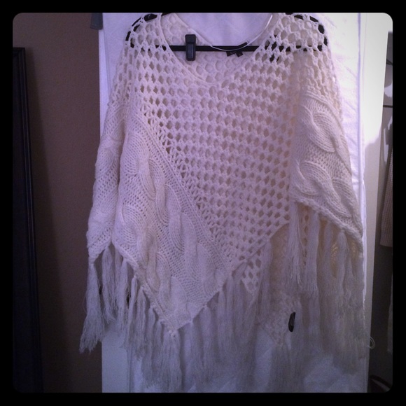 Brand new w out tag. Cecico White knit poncho