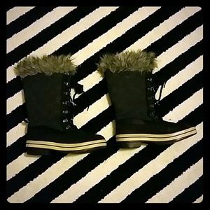 Dark Grey Snow Boots