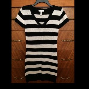 Sweater tunic, white and black, medium junior