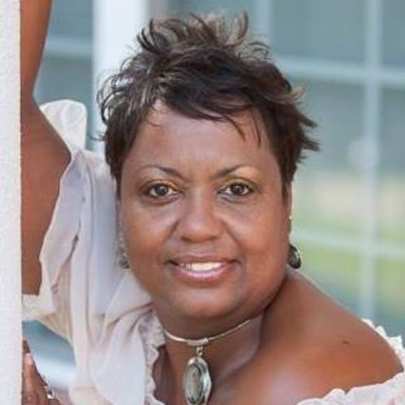 Meet your Posher, Joann