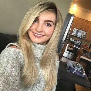 Meet your Posher, Maya