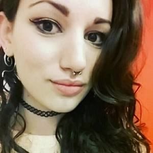 Meet your Posher, Alora