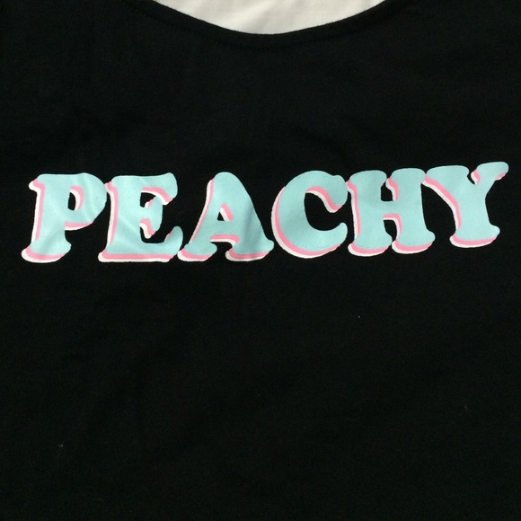 "Peachy" crop top - Picture 2 of 3