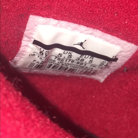 {SOLD} Jordan Retro 10 Bulls Over Broadway 6Y - Picture 4 of 4