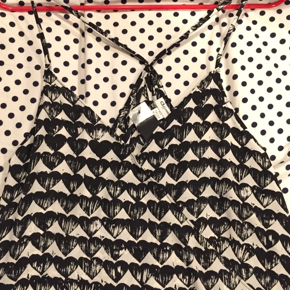 Slit V-neck heart blouse! - Picture 2 of 2