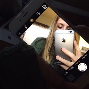 Meet your Posher, Kayla