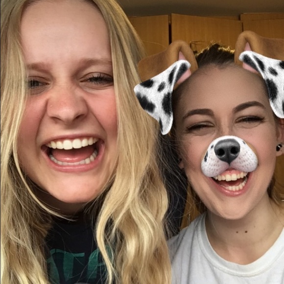 Meet your Posher, Aleea - Picture 2 of 2