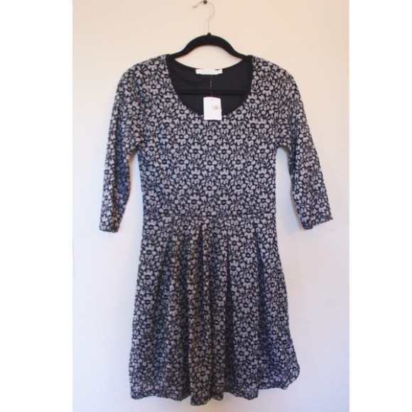 Dresses & Skirts - floral dress *MOVING SALE*