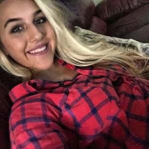 Meet your Posher, Alexandra