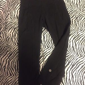 Lululemon crops, black size 4.