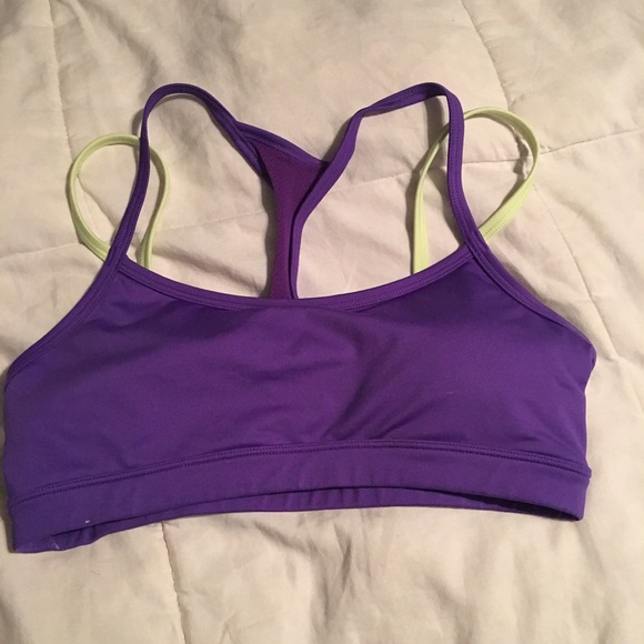 PADDED SPORTS BRA