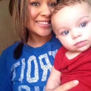 Meet your Posher, Alexis