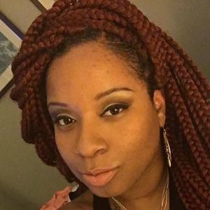 Meet your Posher, Khadija