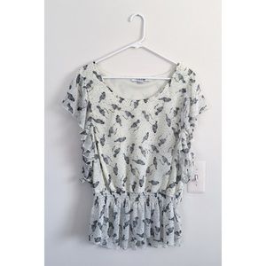 Forever 21 bird print flutter sleeve blouse