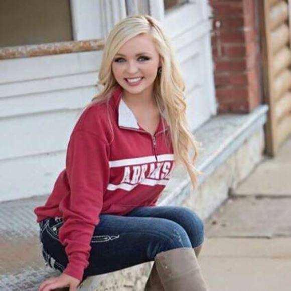 Meet your Posher, Kendall - Picture 1 of 1