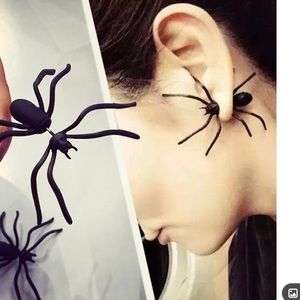 One piece of earring